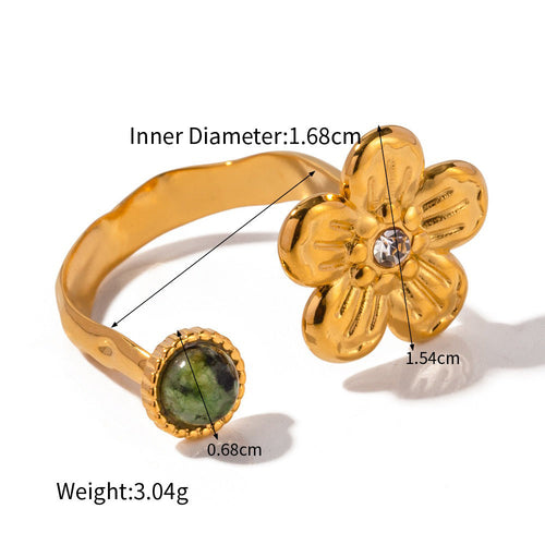 18K Gold Pearl Flower Ring