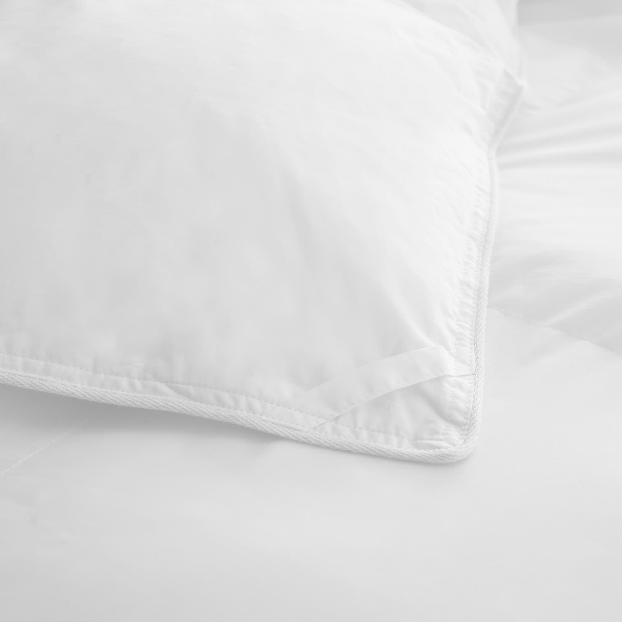 Down Alternative Comforter
