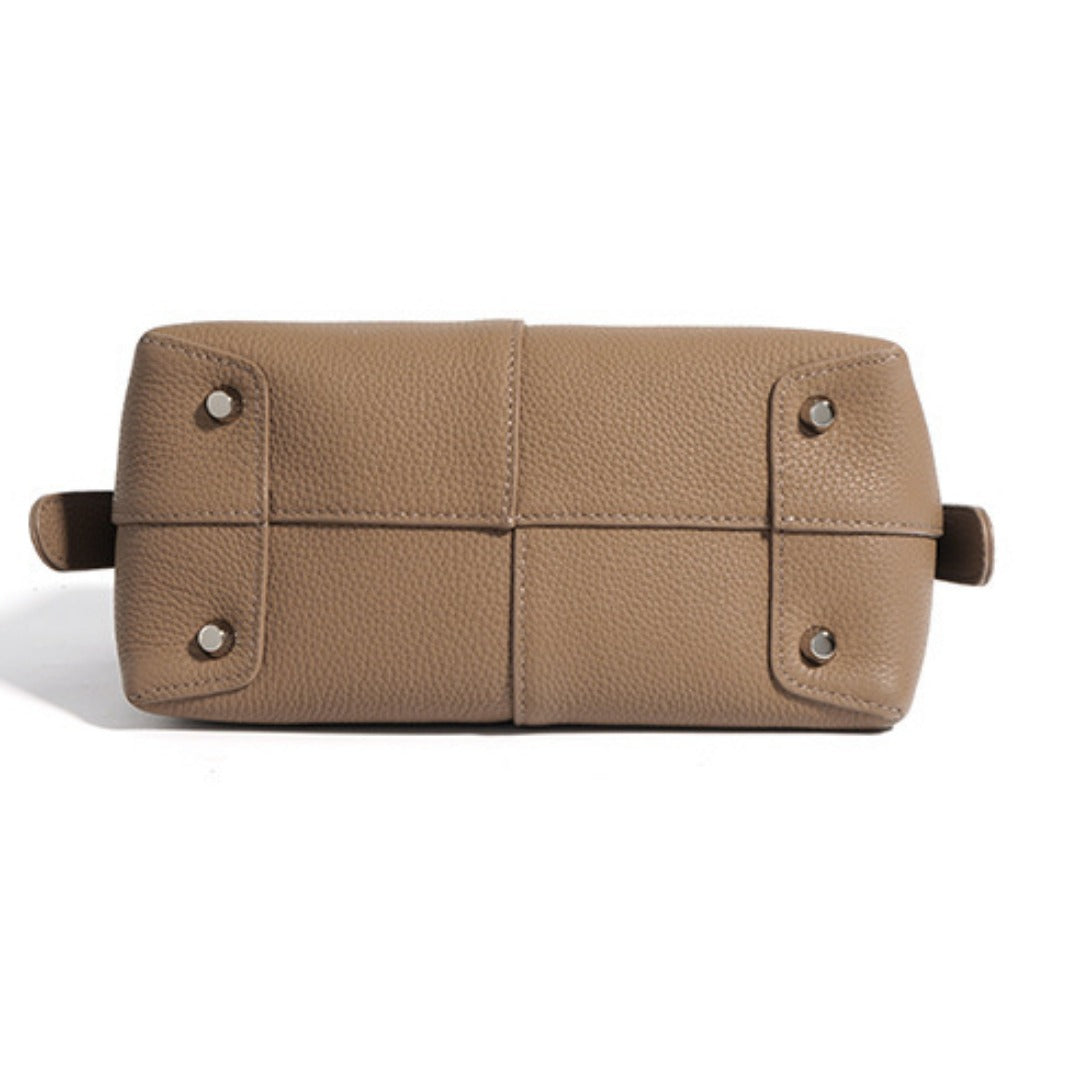 Elegant Leather Underarm Bag