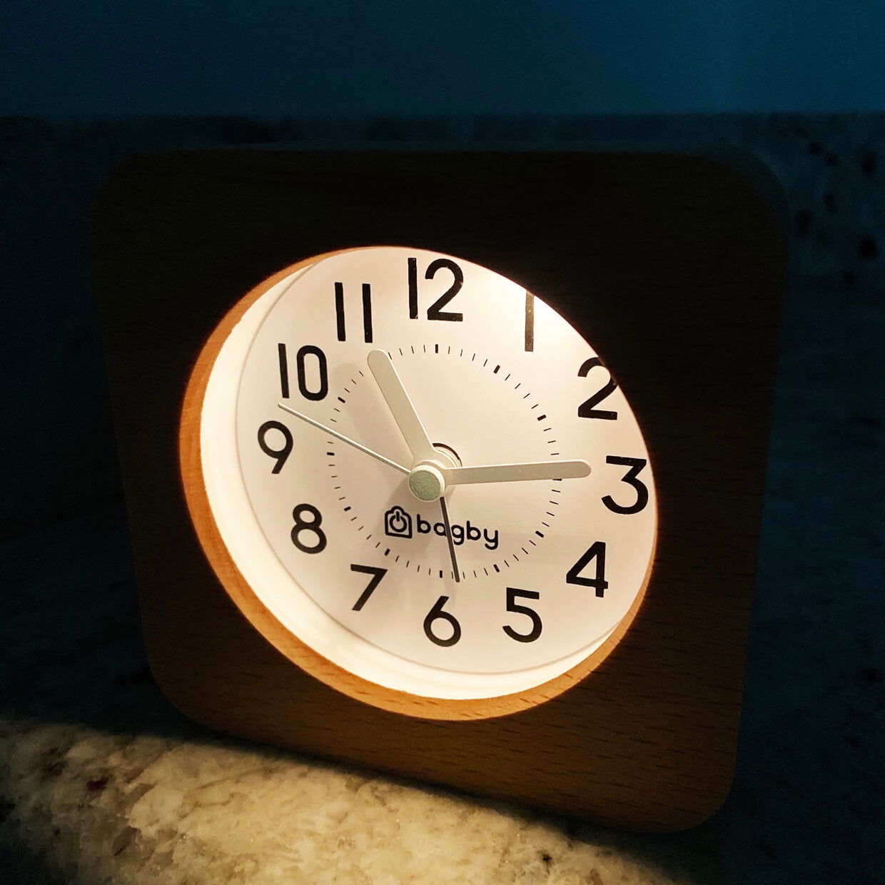 Bagby FARMHOUSE – Silent Alarm Clock