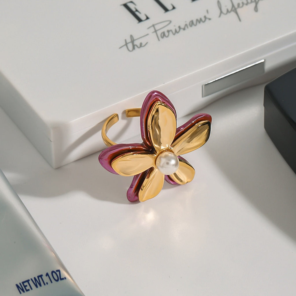 18K Gold Pearl Flower Ring