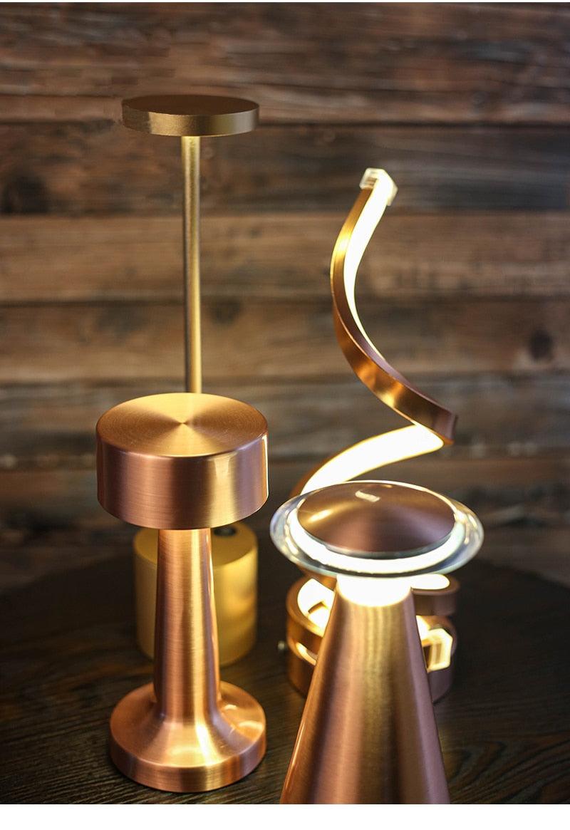USB Dimming LED Table Lamp with Wireless Charging